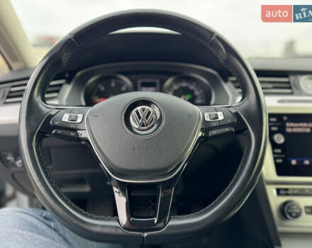 Серый Фольксваген Пассат, объемом двигателя 1.97 л и пробегом 207 тыс. км за 17300 $, фото 55 на Automoto.ua