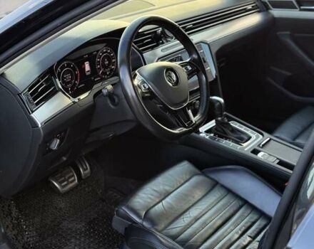 Фольксваген Пассат 2018 в Киеве на Automoto.ua Серый Фольксваген Пассат, объемом двигателя 1.97 л и пробегом 287 тыс. км за 19300 $, фото 14 на Automoto.ua