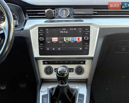 Сірий Фольксваген Пассат, об'ємом двигуна 1.97 л та пробігом 223 тис. км за 16200 $, фото 23 на Automoto.ua