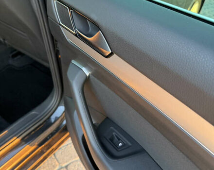 Серый Фольксваген Пассат, объемом двигателя 1.97 л и пробегом 275 тыс. км за 17300 $, фото 23 на Automoto.ua