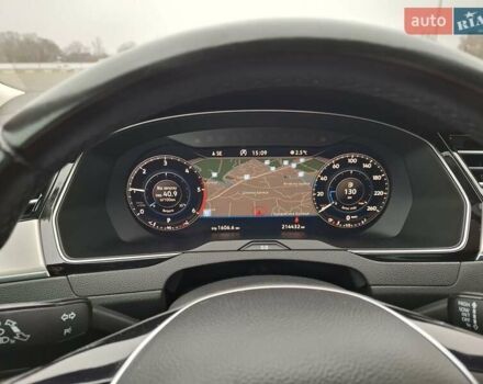 Серый Фольксваген Пассат, объемом двигателя 1.97 л и пробегом 214 тыс. км за 17400 $, фото 26 на Automoto.ua