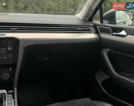 Сірий Фольксваген Пассат, об'ємом двигуна 1.97 л та пробігом 276 тис. км за 13999 $, фото 31 на Automoto.ua