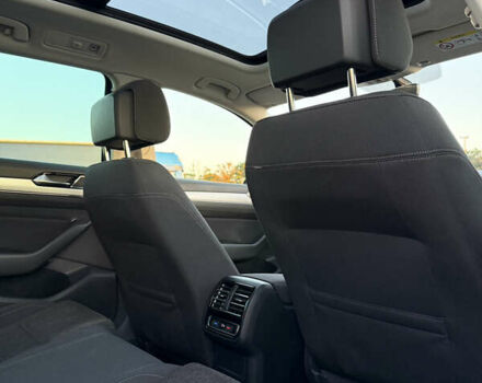 Серый Фольксваген Пассат, объемом двигателя 1.97 л и пробегом 275 тыс. км за 17300 $, фото 25 на Automoto.ua