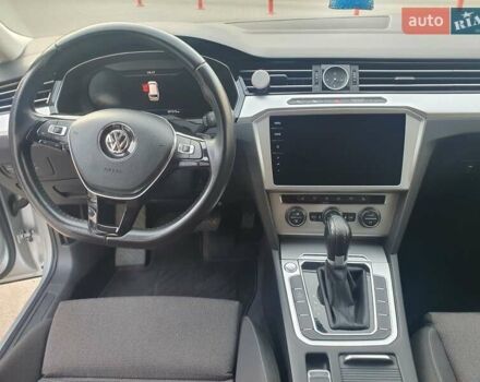 Серый Фольксваген Пассат, объемом двигателя 1.98 л и пробегом 296 тыс. км за 16000 $, фото 11 на Automoto.ua