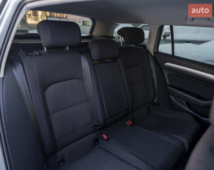 Сірий Фольксваген Пассат, об'ємом двигуна 1.6 л та пробігом 205 тис. км за 13600 $, фото 29 на Automoto.ua