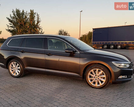 Серый Фольксваген Пассат, объемом двигателя 1.97 л и пробегом 275 тыс. км за 17300 $, фото 1 на Automoto.ua