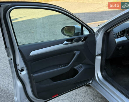 Сірий Фольксваген Пассат, об'ємом двигуна 1.97 л та пробігом 220 тис. км за 16800 $, фото 17 на Automoto.ua