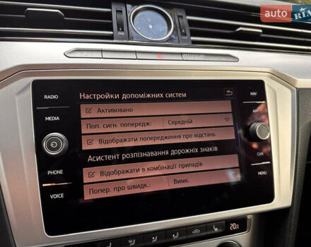 Серый Фольксваген Пассат, объемом двигателя 2 л и пробегом 200 тыс. км за 16500 $, фото 63 на Automoto.ua