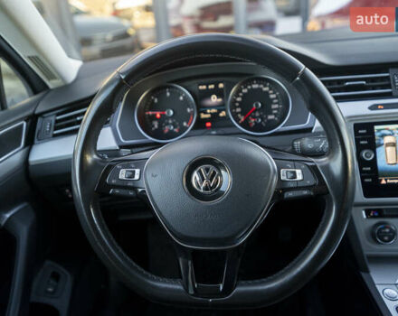 Сірий Фольксваген Пассат, об'ємом двигуна 1.6 л та пробігом 205 тис. км за 13600 $, фото 24 на Automoto.ua