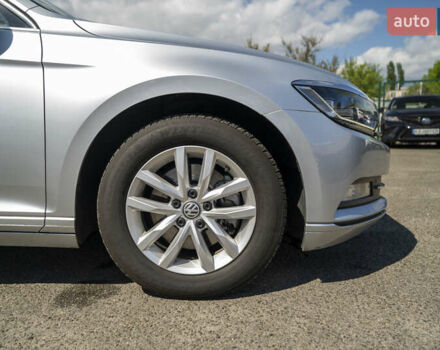 Сірий Фольксваген Пассат, об'ємом двигуна 1.6 л та пробігом 205 тис. км за 13600 $, фото 5 на Automoto.ua