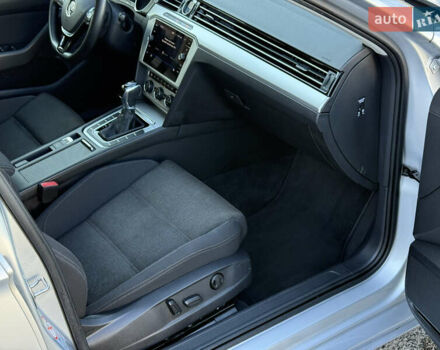 Сірий Фольксваген Пассат, об'ємом двигуна 1.97 л та пробігом 220 тис. км за 16800 $, фото 35 на Automoto.ua