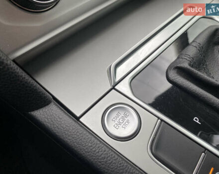 Серый Фольксваген Пассат, объемом двигателя 2 л и пробегом 241 тыс. км за 16900 $, фото 19 на Automoto.ua