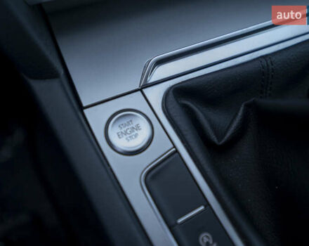 Сірий Фольксваген Пассат, об'ємом двигуна 1.6 л та пробігом 205 тис. км за 13600 $, фото 33 на Automoto.ua