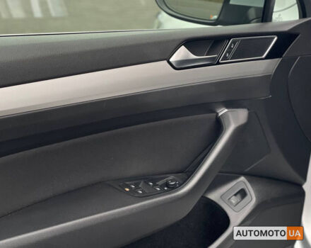 Сірий Фольксваген Пассат, об'ємом двигуна 2 л та пробігом 220 тис. км за 18200 $, фото 6 на Automoto.ua