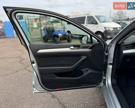 Серый Фольксваген Пассат, объемом двигателя 1.97 л и пробегом 207 тыс. км за 17300 $, фото 42 на Automoto.ua