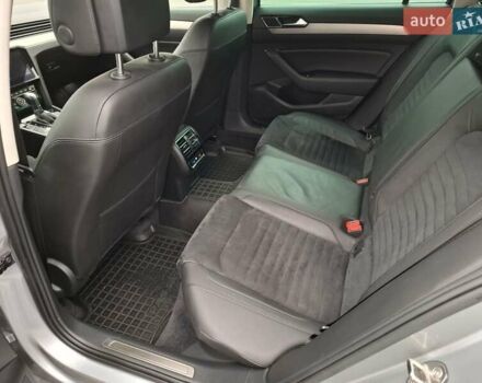 Серый Фольксваген Пассат, объемом двигателя 1.97 л и пробегом 214 тыс. км за 17400 $, фото 20 на Automoto.ua