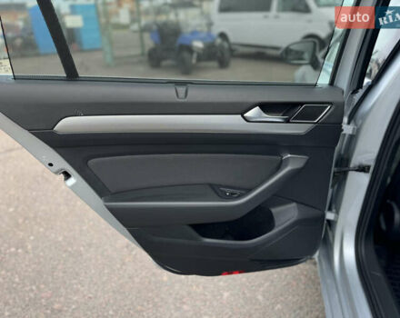 Серый Фольксваген Пассат, объемом двигателя 1.97 л и пробегом 207 тыс. км за 17300 $, фото 39 на Automoto.ua