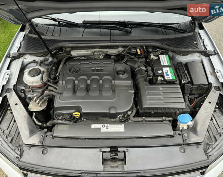 Серый Фольксваген Пассат, объемом двигателя 2 л и пробегом 205 тыс. км за 16500 $, фото 5 на Automoto.ua