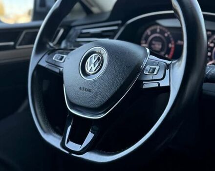 Фольксваген Пассат 2018 в Киеве на Automoto.ua Серый Фольксваген Пассат, объемом двигателя 1.97 л и пробегом 287 тыс. км за 19300 $, фото 29 на Automoto.ua