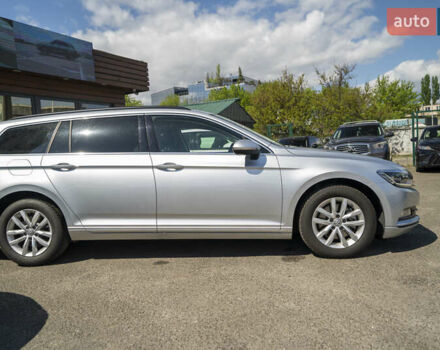 Сірий Фольксваген Пассат, об'ємом двигуна 1.6 л та пробігом 205 тис. км за 13600 $, фото 4 на Automoto.ua