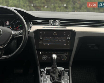 Сірий Фольксваген Пассат, об'ємом двигуна 1.97 л та пробігом 276 тис. км за 13999 $, фото 30 на Automoto.ua