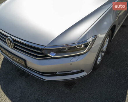 Сірий Фольксваген Пассат, об'ємом двигуна 1.6 л та пробігом 205 тис. км за 13600 $, фото 7 на Automoto.ua