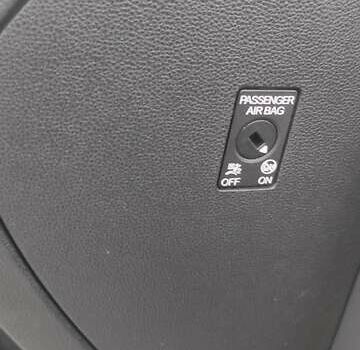 Сірий Фольксваген Пассат, об'ємом двигуна 2 л та пробігом 186 тис. км за 23018 $, фото 27 на Automoto.ua