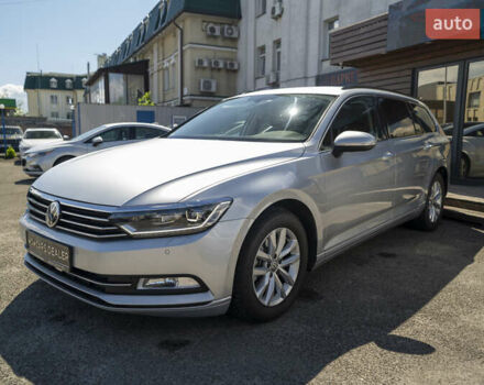 Сірий Фольксваген Пассат, об'ємом двигуна 1.6 л та пробігом 205 тис. км за 13600 $, фото 2 на Automoto.ua