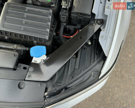 Серый Фольксваген Пассат, объемом двигателя 1.97 л и пробегом 207 тыс. км за 17300 $, фото 85 на Automoto.ua