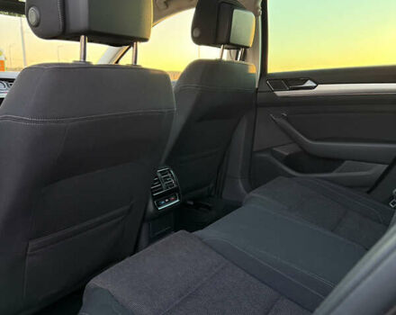 Серый Фольксваген Пассат, объемом двигателя 1.97 л и пробегом 275 тыс. км за 17300 $, фото 21 на Automoto.ua