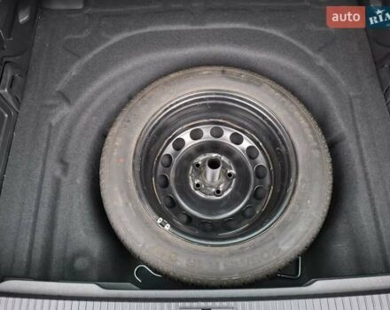 Серый Фольксваген Пассат, объемом двигателя 1.97 л и пробегом 214 тыс. км за 17400 $, фото 7 на Automoto.ua