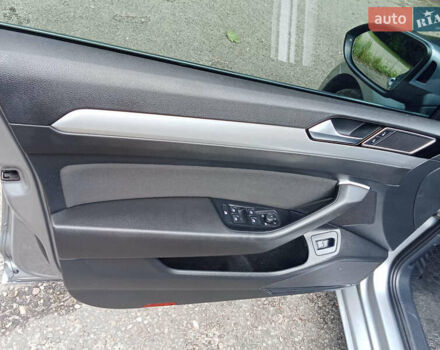 Серый Фольксваген Пассат, объемом двигателя 2 л и пробегом 315 тыс. км за 15500 $, фото 15 на Automoto.ua