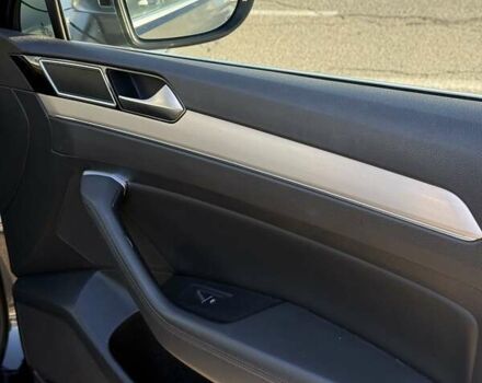 Фольксваген Пассат 2018 в Киеве на Automoto.ua Серый Фольксваген Пассат, объемом двигателя 1.97 л и пробегом 287 тыс. км за 19300 $, фото 27 на Automoto.ua