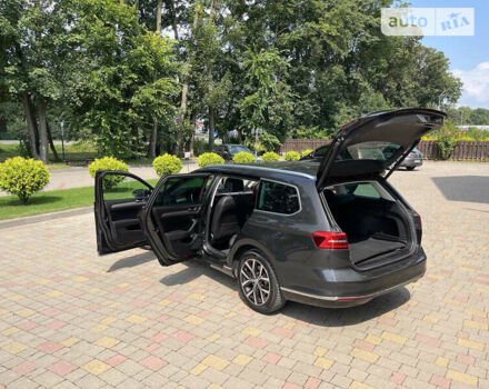 Серый Фольксваген Пассат, объемом двигателя 2 л и пробегом 215 тыс. км за 20000 $, фото 31 на Automoto.ua