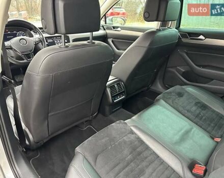 Серый Фольксваген Пассат, объемом двигателя 1.97 л и пробегом 233 тыс. км за 18700 $, фото 20 на Automoto.ua