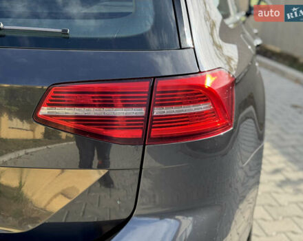 Фольксваген Пассат 2019 в Ужгороде на Automoto.ua Серый Фольксваген Пассат, объемом двигателя 1.97 л и пробегом 243 тыс. км за 18300 $, фото 16 на Automoto.ua