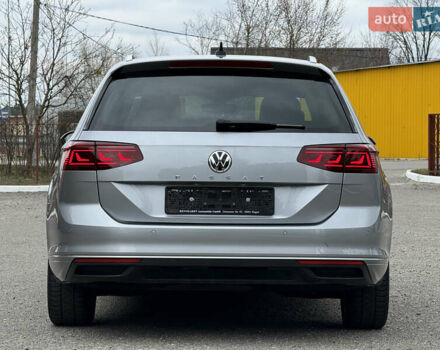 Серый Фольксваген Пассат, объемом двигателя 1.97 л и пробегом 227 тыс. км за 20499 $, фото 4 на Automoto.ua