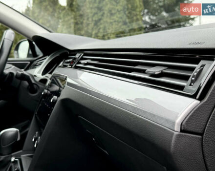 Серый Фольксваген Пассат, объемом двигателя 1.97 л и пробегом 227 тыс. км за 20499 $, фото 75 на Automoto.ua