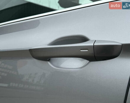 Серый Фольксваген Пассат, объемом двигателя 1.97 л и пробегом 227 тыс. км за 20499 $, фото 29 на Automoto.ua