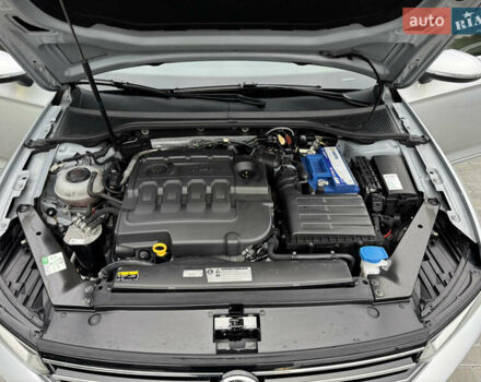 Сірий Фольксваген Пассат, об'ємом двигуна 2 л та пробігом 281 тис. км за 17500 $, фото 57 на Automoto.ua
