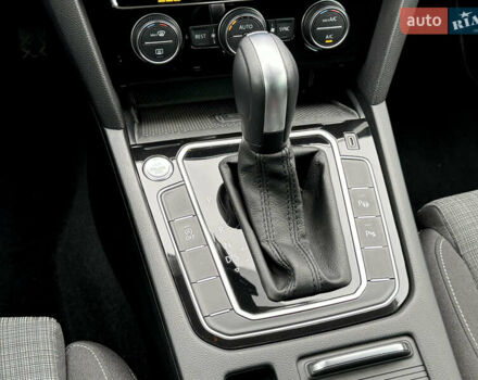 Серый Фольксваген Пассат, объемом двигателя 1.97 л и пробегом 227 тыс. км за 20499 $, фото 52 на Automoto.ua