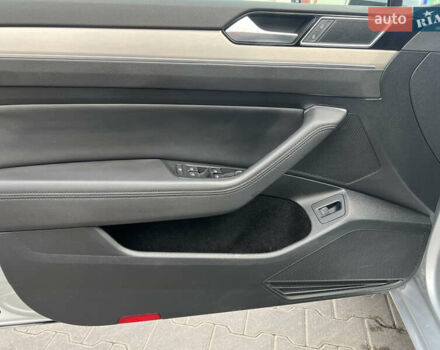 Сірий Фольксваген Пассат, об'ємом двигуна 1.97 л та пробігом 299 тис. км за 18450 $, фото 23 на Automoto.ua