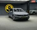 Серый Фольксваген Пассат, объемом двигателя 1.6 л и пробегом 250 тыс. км за 17300 $, фото 1 на Automoto.ua