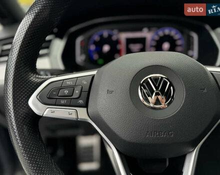 Сірий Фольксваген Пассат, об'ємом двигуна 2 л та пробігом 248 тис. км за 25800 $, фото 45 на Automoto.ua