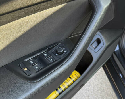 Сірий Фольксваген Пассат, об'ємом двигуна 2 л та пробігом 221 тис. км за 16500 $, фото 15 на Automoto.ua