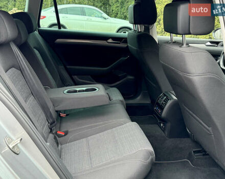 Серый Фольксваген Пассат, объемом двигателя 1.97 л и пробегом 227 тыс. км за 20499 $, фото 69 на Automoto.ua