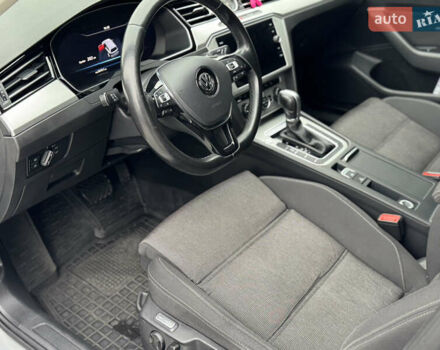 Сірий Фольксваген Пассат, об'ємом двигуна 2 л та пробігом 281 тис. км за 17500 $, фото 33 на Automoto.ua