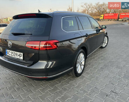 Сірий Фольксваген Пассат, об'ємом двигуна 1.6 л та пробігом 281 тис. км за 15999 $, фото 4 на Automoto.ua