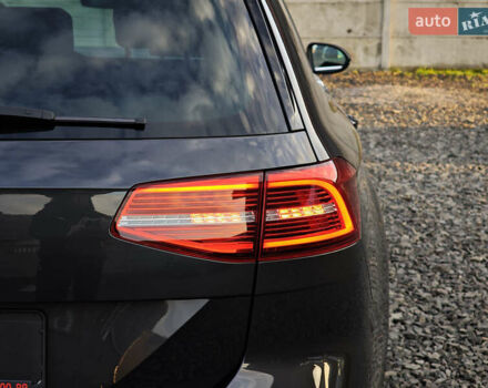 Сірий Фольксваген Пассат, об'ємом двигуна 2 л та пробігом 196 тис. км за 20999 $, фото 17 на Automoto.ua