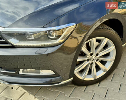 Фольксваген Пассат 2019 в Ужгороде на Automoto.ua Серый Фольксваген Пассат, объемом двигателя 1.97 л и пробегом 243 тыс. км за 18300 $, фото 13 на Automoto.ua